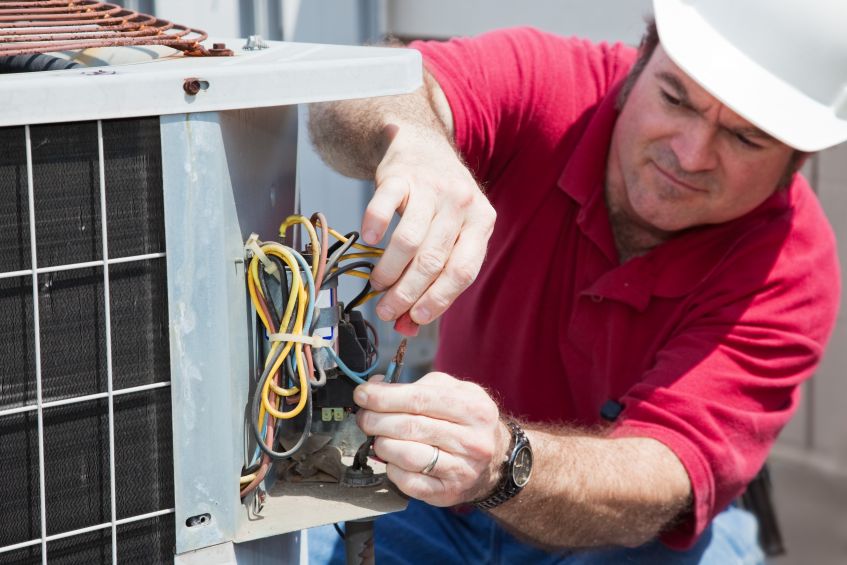 Finding a Professional to Service Your HVAC in Smithville, MO